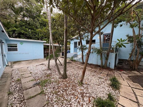 754 NE 71st St, Miami FL 33138