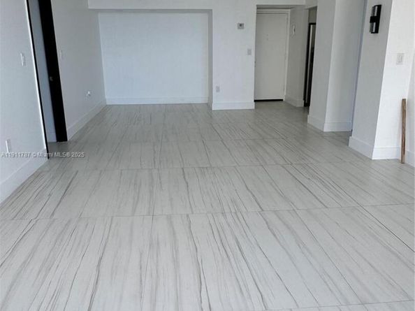 20505 E Country Club Dr 1436, Aventura FL 33180