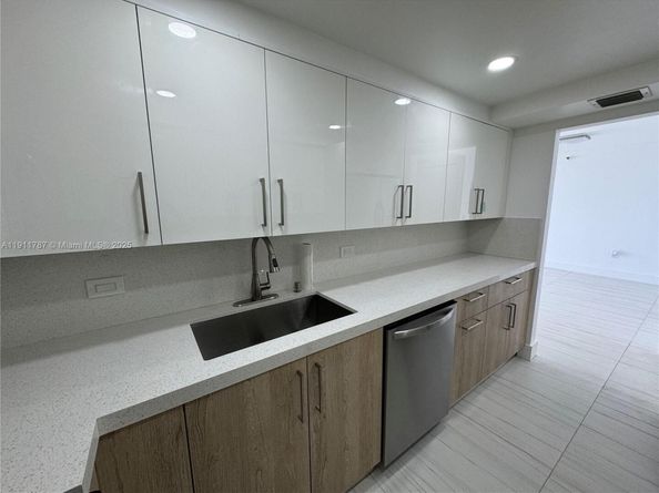 20505 E Country Club Dr 1436, Aventura FL 33180