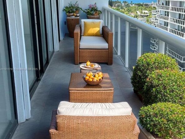 20505 E Country Club Dr 1436, Aventura FL 33180