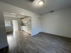 1730 SW 72nd Ct, Miami FL 33155