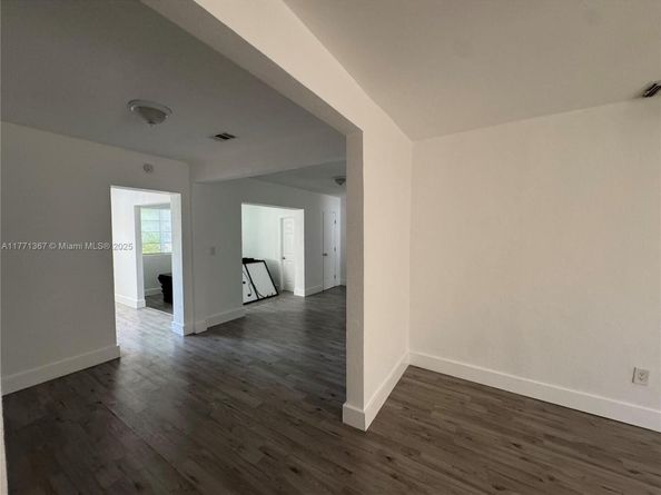 1730 SW 72nd Ct, Miami FL 33155