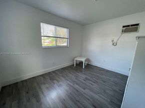 1730 SW 72nd Ct, Miami FL 33155