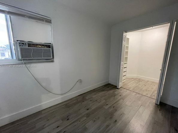 1730 SW 72nd Ct, Miami FL 33155