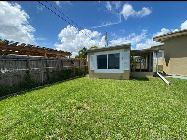 1730 SW 72nd Ct, Miami FL 33155