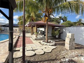 11321 SW 176th St, Miami FL 33157