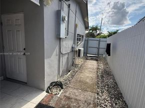 11321 SW 176th St, Miami FL 33157