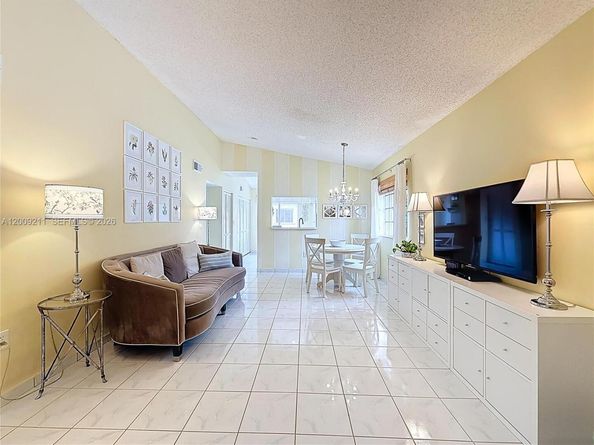6466 SW 130th Pl 902, Miami FL 33183