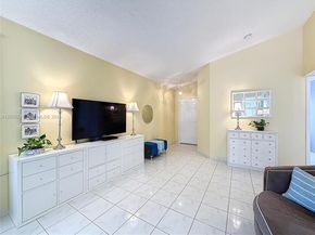 6466 SW 130th Pl 902, Miami FL 33183