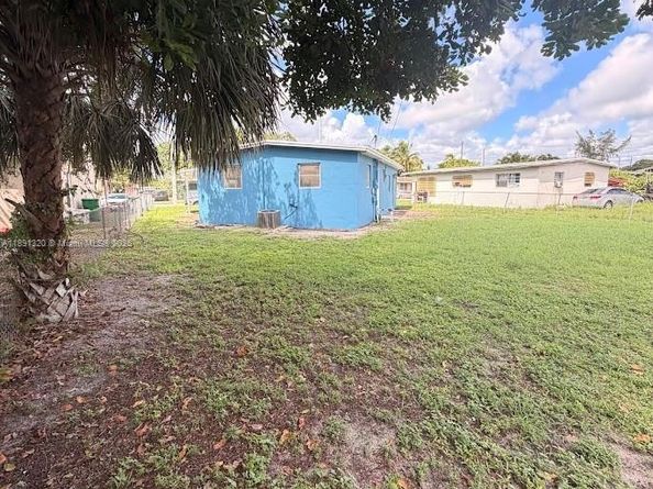 318 NW 30th Ave, Fort Lauderdale FL 33311