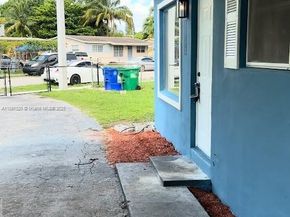 318 NW 30th Ave, Fort Lauderdale FL 33311