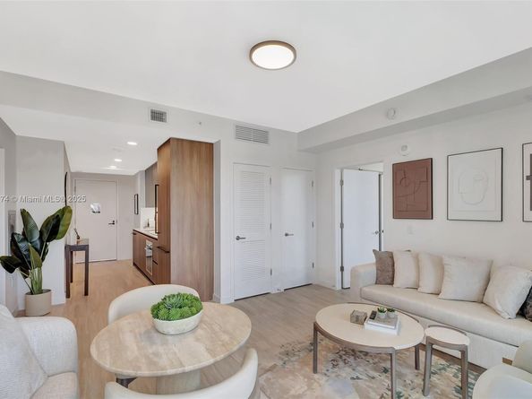 580 72nd st 808, Miami Beach FL 33141