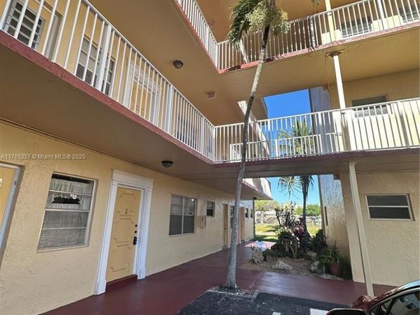 Undisclosed Address #A11765257, Lauderdale Lakes FL 33319