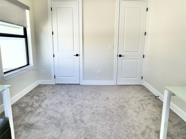 8123 NW 78th St, Tamarac FL 33321