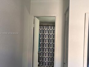 5201 NW 7th St 314, Miami FL 33126