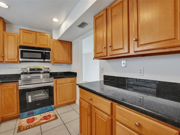 1551 NW 92nd Ave 185, Pembroke Pines FL 33024