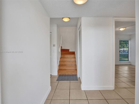 1551 NW 92nd Ave 185, Pembroke Pines FL 33024