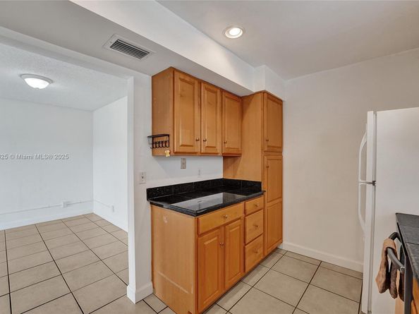 1551 NW 92nd Ave 185, Pembroke Pines FL 33024