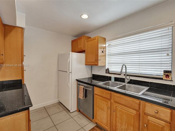 1551 NW 92nd Ave 185, Pembroke Pines FL 33024