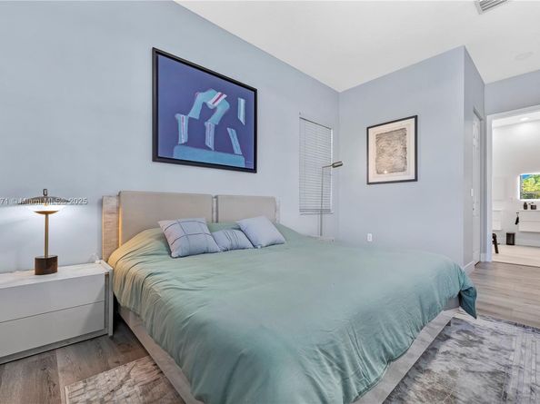 5046 SW 162nd Ave, Miramar FL 33027