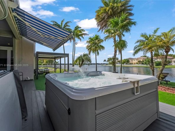 5046 SW 162nd Ave, Miramar FL 33027