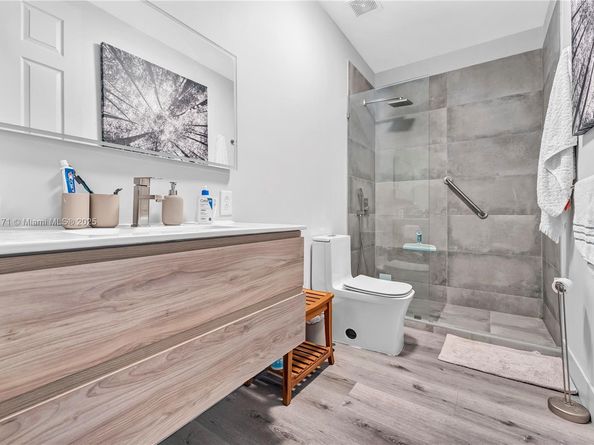 5046 SW 162nd Ave, Miramar FL 33027