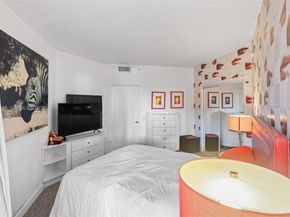 21050 Point Pl 403, Aventura FL 33180
