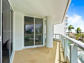 21050 Point Pl 403, Aventura FL 33180