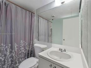 1255 W 49th Pl H202, Hialeah FL 33012