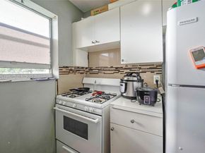 1255 W 49th Pl H202, Hialeah FL 33012