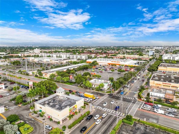 1255 W 49th Pl H202, Hialeah FL 33012