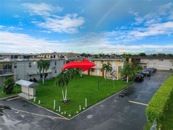 1255 W 49th Pl H202, Hialeah FL 33012