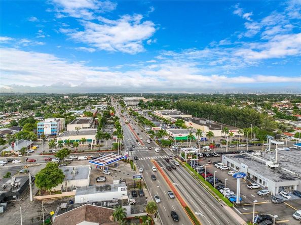 1255 W 49th Pl H202, Hialeah FL 33012