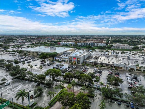 1255 W 49th Pl H202, Hialeah FL 33012