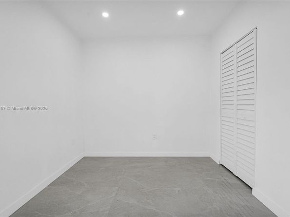 11406 NW 17th Ave, Miami FL 33167