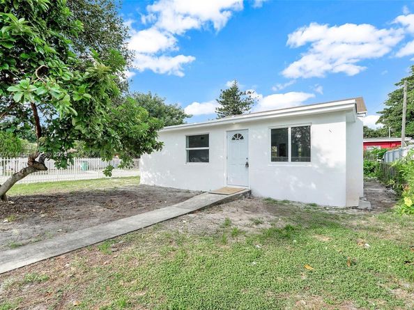 11406 NW 17th Ave, Miami FL 33167