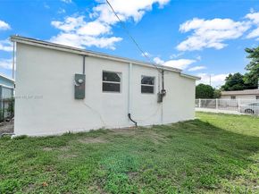 11406 NW 17th Ave, Miami FL 33167