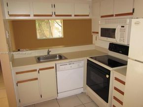 9203 SW 141 Pl 9203, Miami FL 33186