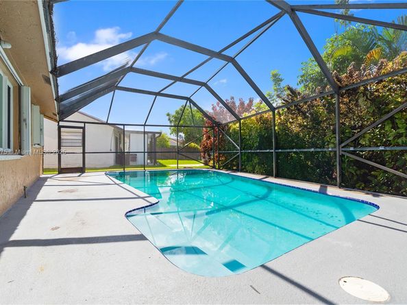 9338 NW 47th STREET, Sunrise FL 33351