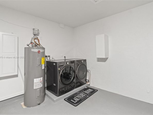 9338 NW 47th STREET, Sunrise FL 33351