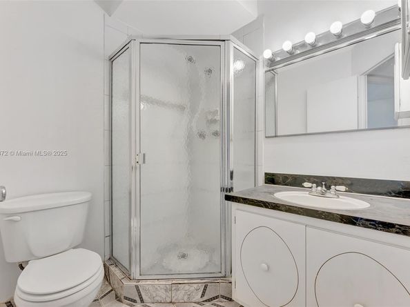 4341 NW 16th St 203, Lauderhill FL 33313