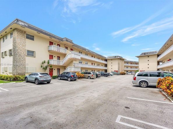 4341 NW 16th St 203, Lauderhill FL 33313
