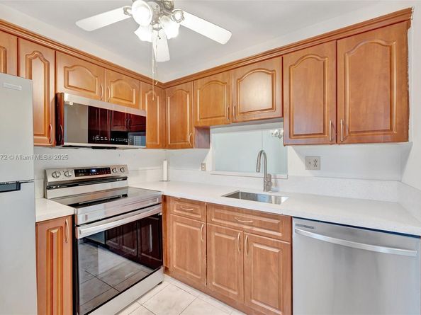 4341 NW 16th St 203, Lauderhill FL 33313