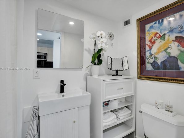 1228 West Ave 603, Miami Beach FL 33139