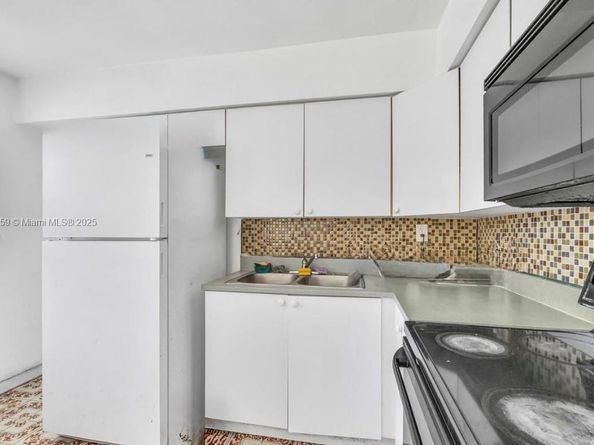 17210 NW 47th Ave, Miami Gardens FL 33055