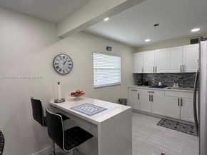 150 SW 134th Way 101R, Pembroke Pines FL 33027