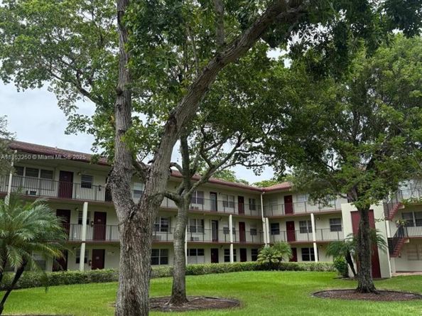 150 SW 134th Way 101R, Pembroke Pines FL 33027