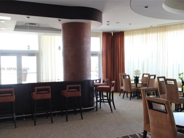 315 NE 3rd Ave 2005, Fort Lauderdale FL 33301