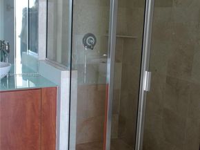 315 NE 3rd Ave 2005, Fort Lauderdale FL 33301