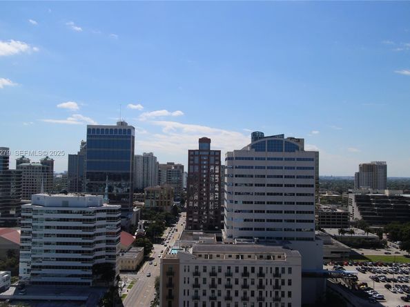 315 NE 3rd Ave 2005, Fort Lauderdale FL 33301